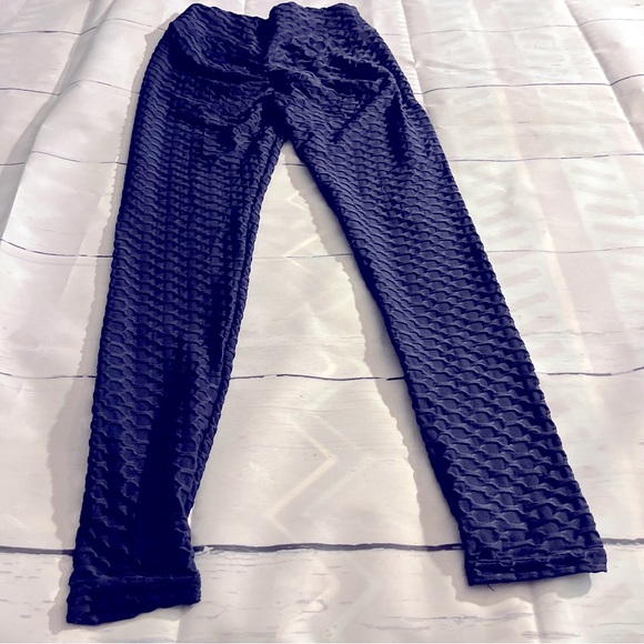 Blue Honeycomb Patterned Leggings with Ruching on Backside, Size Small - Picture 1 of 4